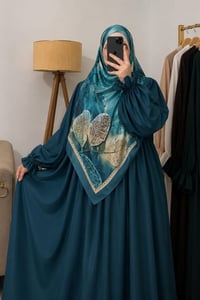 ملابس نسائية