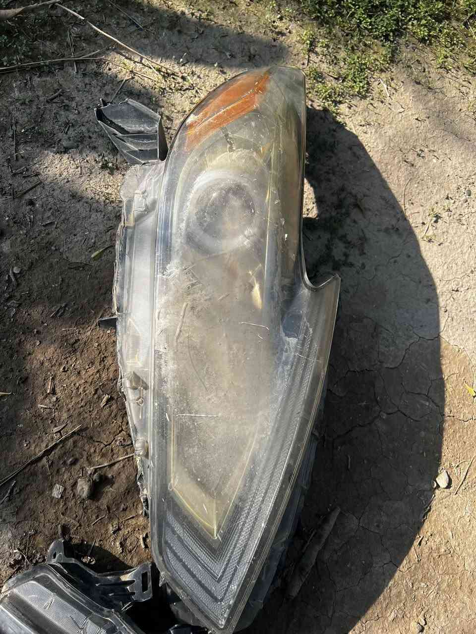 السلام عليكم زوج لايتات نيسان ألتيما للبيع بحالة جيدة بسعر مناسب جدا للاستفسار التواصل على الرقم ***********
