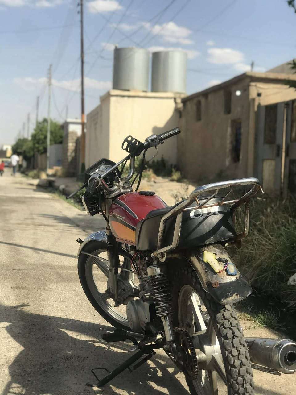 موطور للبيع محرك لا صرف ولا نفخ السعر 250 وبي مجال تصل وتدلل ‏‪***********‬‏
