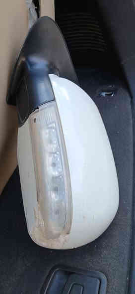 مرايات سنتافي للبيع بلادي أبيض ٢٠١٢
***********
