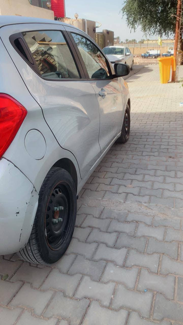 السلام عليكم من رخصه الادمن شوفر ليت سبارك امريكي 2021 ماشيه 75 ألف كيلو رقم مثنى تحويل مباشر محرك 1400 دوش سياره جديده ع وضع الشركه برغي مامفتوح بيهه محرك وكير وتبريد وصدر مكفولات على فحص تخم تاير جديد ويل كب عادي بيهه جاملغ وبنيد وصبغ جوه قبق البانزين بدون فتح السعر 90 بيه مجال حك الجيه  مكان السياره سماوه للاستفسار خاص


**إذا كنت صاحب هذا الإعلان وتريد حذفه لأي سبب، رجاءا أرسل رسالة إلى الدعم الفني**