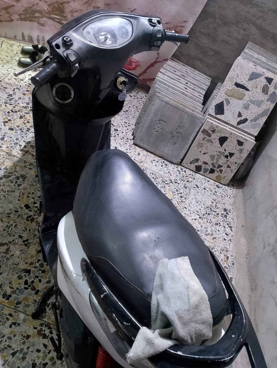 دراجه ماكس ثعلب 140مابيه شئ سلف شغال هندر كهربأئيات شغاله اي نقص مابيه تجي تشغل وتروح بكاني بغداد الحميديه او حي اور مال جناي لشراي بس يتصل سعر 400بيه مجال بسيط حك جيه تجي وتدلل بيع مال ستعجال***********
