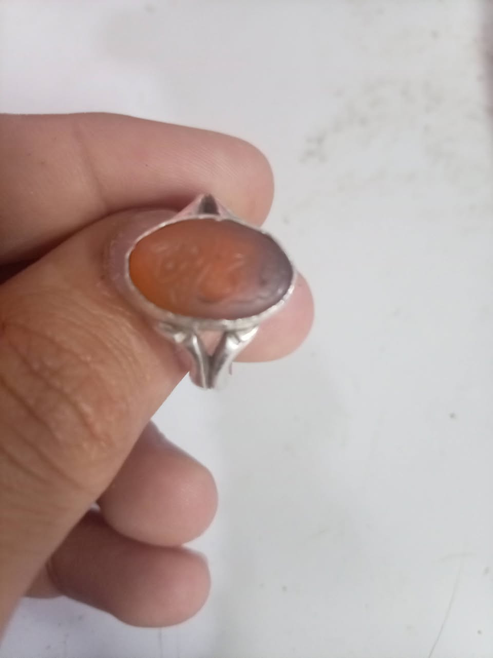 السلام عليكم
محبس عقيق يماني مخطوط(يا حي يا قيوم)
السعر 35
مكاني البصره الزبير
***********واتساب
