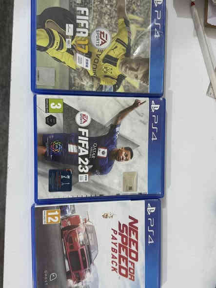 سلام عليكم شباب 
🎮بلي 4 لبيع 

جديد لوك ستيكر 

📀اقرص 3 فيفا 23+فيفا 17+ سيارت 🚗

بلي جديد مستعمل شهرين 

نظام 12.52

📍البصره الهارثه 

***********
متواجد واتساب
