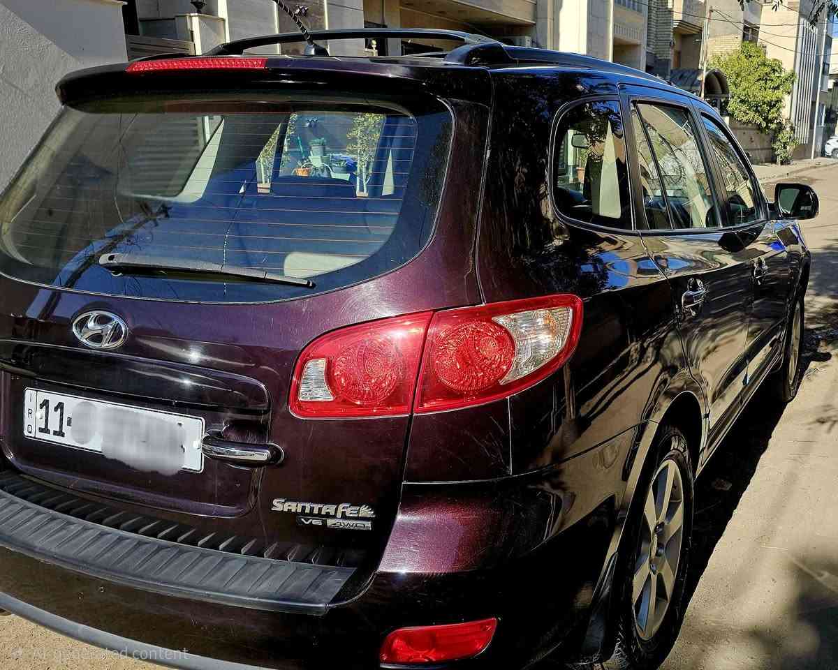 سنتافي ٢٠٠٩ للبيع فقط، لون كرزي، رقم بغداد، خليجي ٧ راكب محرك ٢٧٠٠، فول مواصفات، داخل جلد ،فتحة ،٣ قطع تبريد ،ثلاجة، مقاعد كهرباء،مرايا شفط، ويل ١٨، ماشية ٦٢ الف كم فقط، السيارة على ايدي من الشركة لحد اليوم كلشي بيهة على وضع الشركة محرك وكير مع الصيانات الدورية، بيهة شوية شخوط ورصعة وبارد اصبعين مال طخة بالبنيد والدعامية مأشر بالصور، السعر ١٧٥ قابل للتفاوض، مكلف بالنشر غير متواجد ع النت، هاتف صاحب السيارة/  ***********
