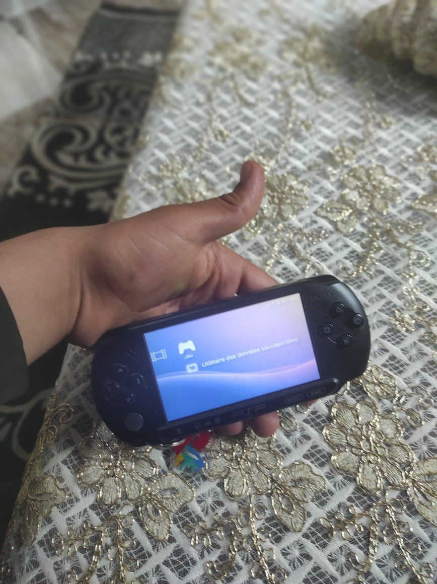 psp street جديد بشارشور ارجنال نتاعومهتم 0663490760


**إذا كنت صاحب هذا الإعلان وتريد حذفه لأي سبب، رجاءا أرسل رسالة إلى الدعم الفني**