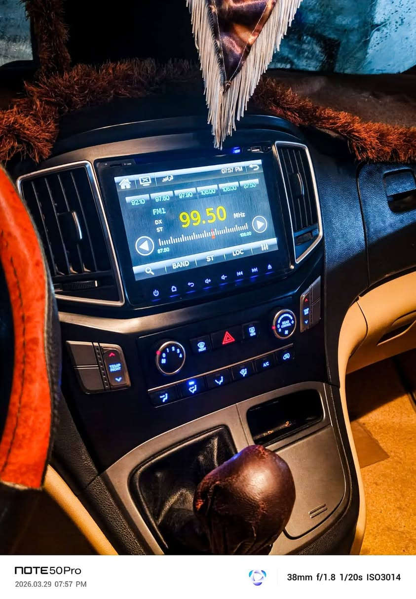 وعليكم السلام ورحمة الله وبركاته.
إعلان بيع

 سيارة هيونداي استاركس (Hyundai H-1 / Starex) موديل 2019.  المعروضة لتكون واضحة لكل من يرغب بالتواصل 

​تفاصيل ومواصفات السيارة:

​الموديل: 2019

​الرقم: سليمانية دولي (أصلي)

​المحرك: شرط الفحص (بحالة ممتازة)

​الماشية: 90,000 كم (حقيقي)

​أنظمة الفرامل: ديسكات أمامية وخلفية

​الإضاءة والكماليات: إضاءة داخلية 7 ألوان

​الأمان والمساعدة:

​كاميرا خلفية

​حساسات خلفية

​درع حماية أمامي وخلفي

​الإضافات الخارجية: سيباية (جنج / رفارف أو حاملة إضافية)

​السعر: $270,000 (270 ورقة) مع مجال للتفاوض البسيط (بيها مجال)

رقم الموبايل ​***********

المكان كركوك ناحية يايجي
