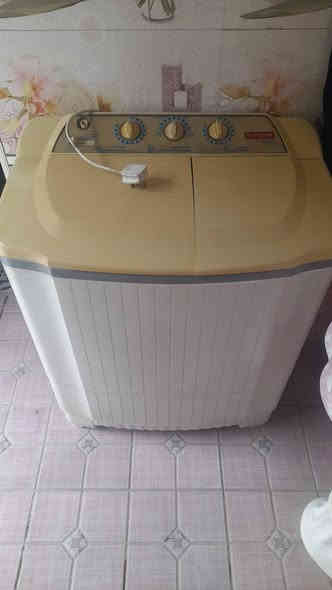 سلام عليكم غساله للبيع جديده مابيه اي شي ولاعطل مادخله تصليح للبيع بسعر مناسب مكانه البصره زبير ***********
