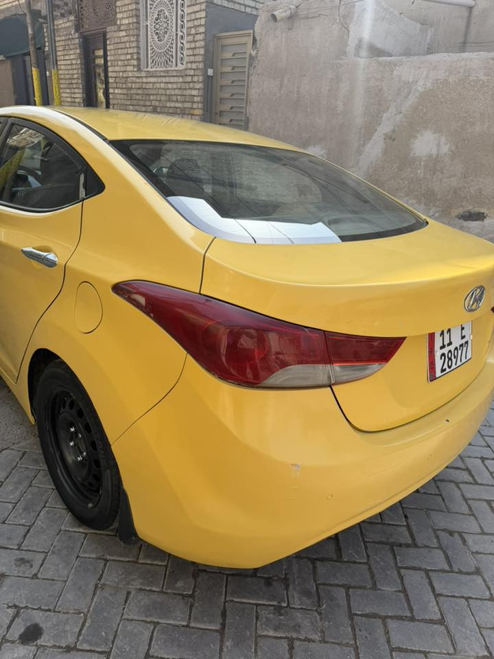 سلام عليكم النترى موديل 12  خليجيه سياره فتحه تحكمات خلفيه اشاير مري سياره خير من الله مابيه نقص 
بيها فقط باب تبديل محرك ١٨٠٠ مكينه كير خير من الله لاتنقيص
ولاتبخير تخم تاير جديد صدر جديد دوشمة عامة  سونر بصور
السعر 98 وبيها مجال بصيط حكً جية  العنوان مدينة الصدر
***********
