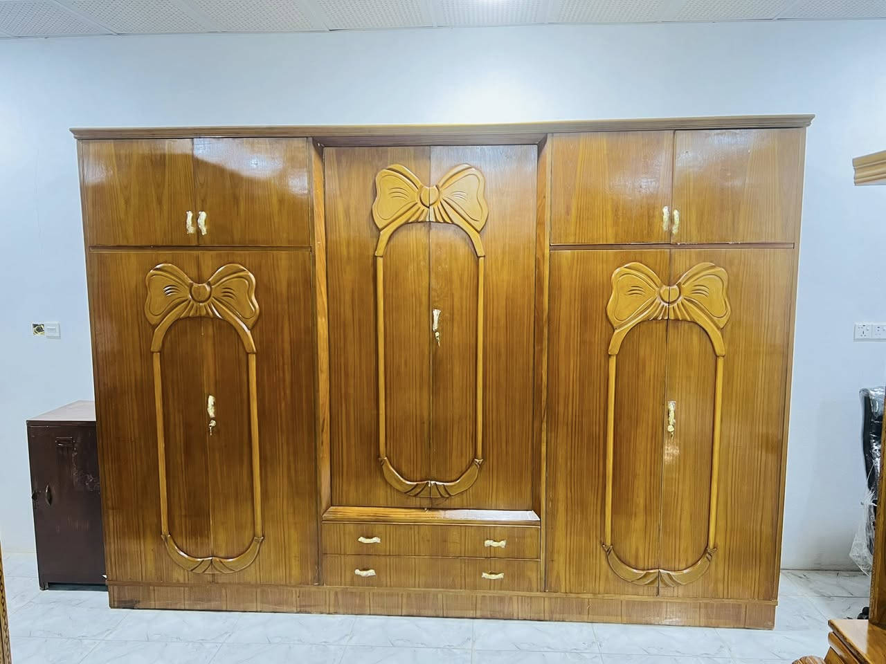 سلام عليكم يوجد كنتور ست بوب ملحق احطاطه للبيع العنوان الرمانه*********** واتساب توجد خدمة توصيل
