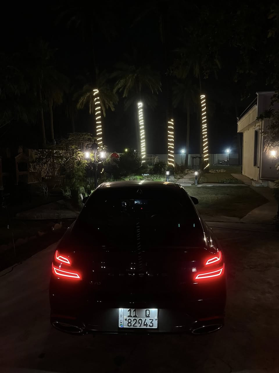 G70 SPORT PRESTIGE V6 2WD
حادث جاملغ بنيد 
ماشيه 22
اعلى فئه تجي داخل بقلاوه اسود واحمر و داتاشو وسماعات LEXION خزن مقاعد تدفئه وتبريد مقاعد وستيرن قياده ذاتيه الايمينت ذاتي لايت يعلى وينصى ويه الشارع وباقي المواصفات معروفه مال جينسس 
رقم بغداد بأسمي ومكانها دوره  
*********** 
السعر 220$وانسب وحده بخواتها ..
