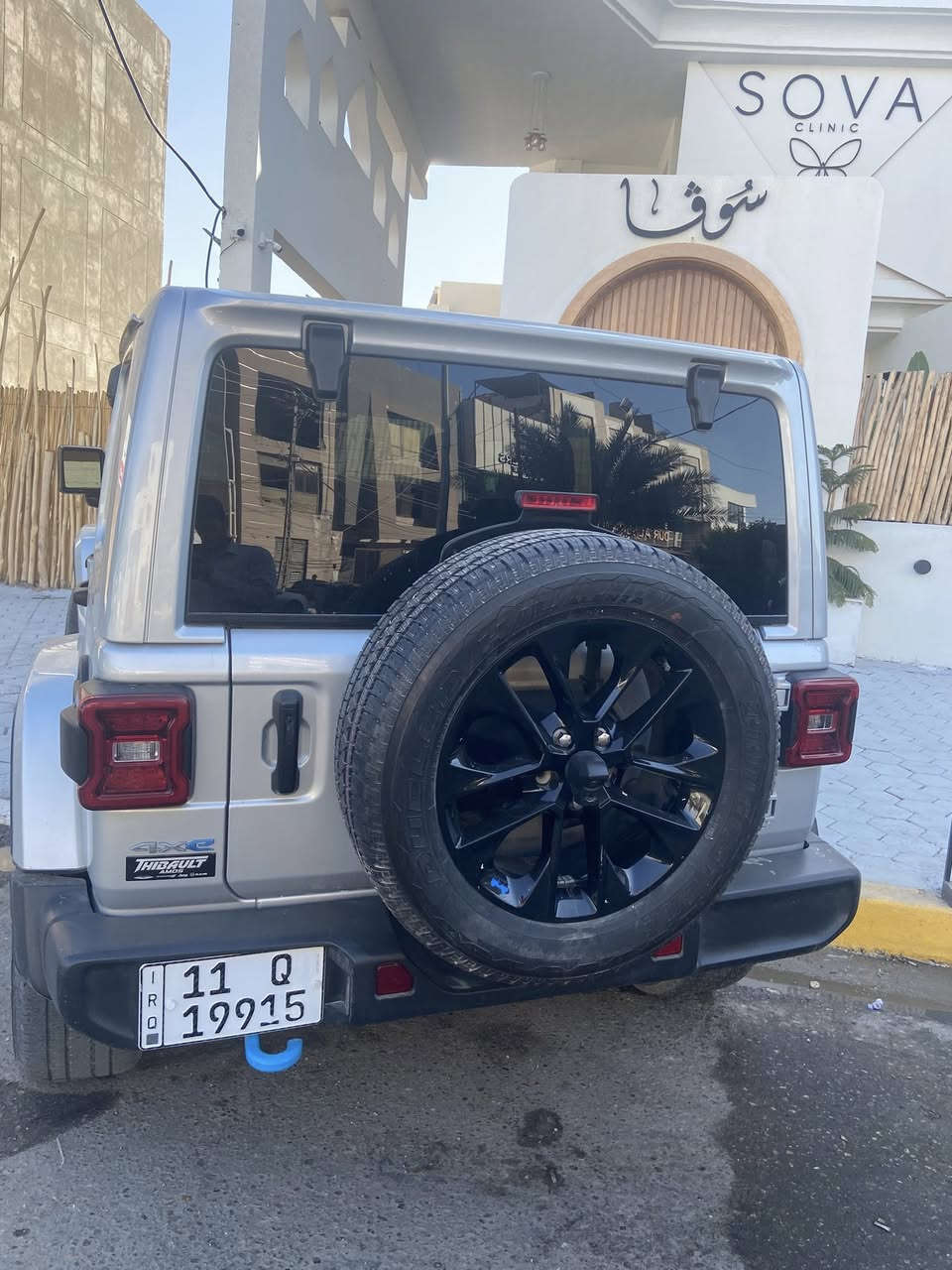 المكينه : 2000 تيربو + هايبرد + بلكن شحن خارجي
 #صحارى موديل 2023  نظيفة فول مواصفات رقم بغداد حلو

القدرة الحصانية 375 حالة حال الهيمي 

الشحن يمشيك 30 ميل 

ماشية ٣٩ الف 

حادثها طخه بالبنيد والصور والسونار موجود

       رقم بغداد شبه مميز بأسمي

#المواصفات فول كلشي بالك

1.بصمة تشغيل وابواب وجنطة

2. تشغيل عن بعد وتحكم شفتات 

3.كشنات جلد اسود بلادي وتدفئة كشنات وستيرن 

4.كشافات ولوكير 

6.شحن خارجي مع شاحنة اصلية

7.ويل المرغوب وكاميرا

8. شاشه لمس هيتر جامات

9.سستم صوت دمام خلفي + امامي 

10.لايتات زنون هايلوجين

١١..سقف هارد نفس اللون

*********** 
السعر ٢٧٠ $ وبي مجال مكاني كربلاء المخيم الحسيني
