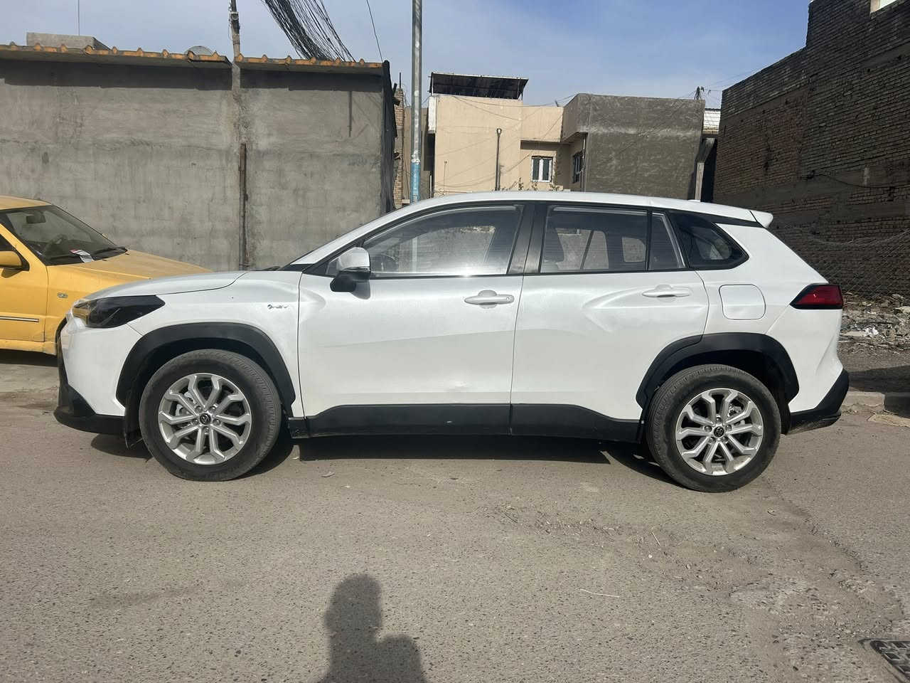 كورلا فورت لاندر زيروووا موديل 2025  بيها صبغ جاملغ وباب خلفي
السعر مناسب 150 
***********
