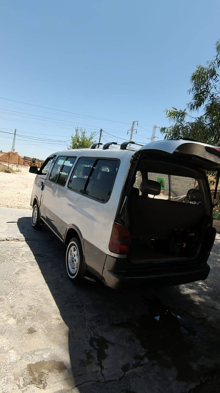 سلام عليكم بريجو 2002
مكينه وكير واكسن مكفولات 
حداديه وتخم تاير جددد 
كهربائيات كلهه شغاله 
غرفه جديده مصفره هيﻲه ومرور 
مكان نجف السعر 75
***********
