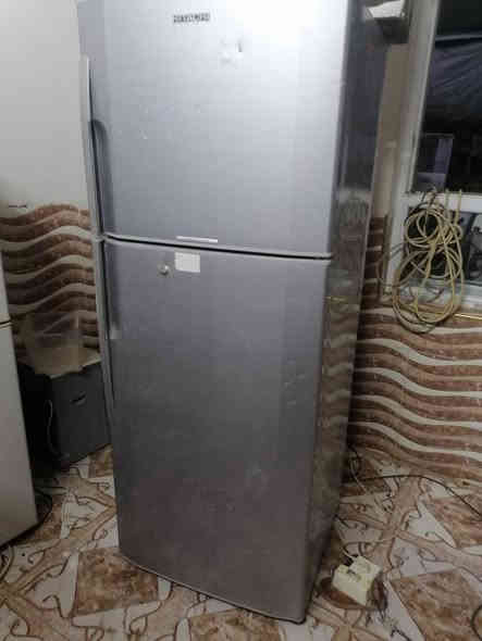 ثلاجة بخاخ اللبيع شغل سعرا ١١٠ بي مجال كركوك حي العروبه يم ملعب خومسي او وكف قديم حجم ٢٢ قدم بس مبدل ماطور مابي اي عيب شغال بل شرط ٧ايام ضمان
***********
*********** كركوك
