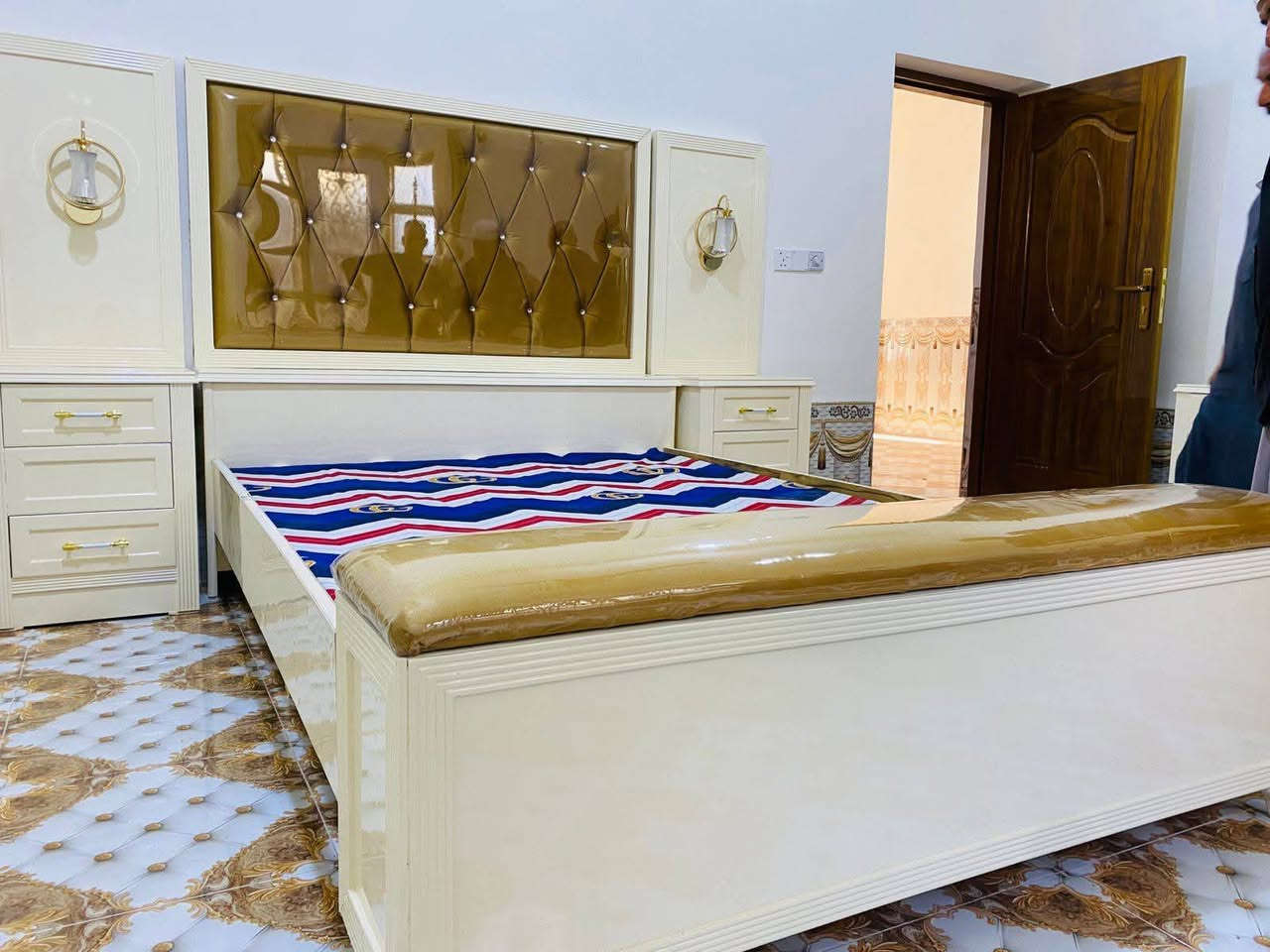 معرض الاحامد لبيع غرف الابيض الصاج وبسعار مناسبه التوصل ***********
