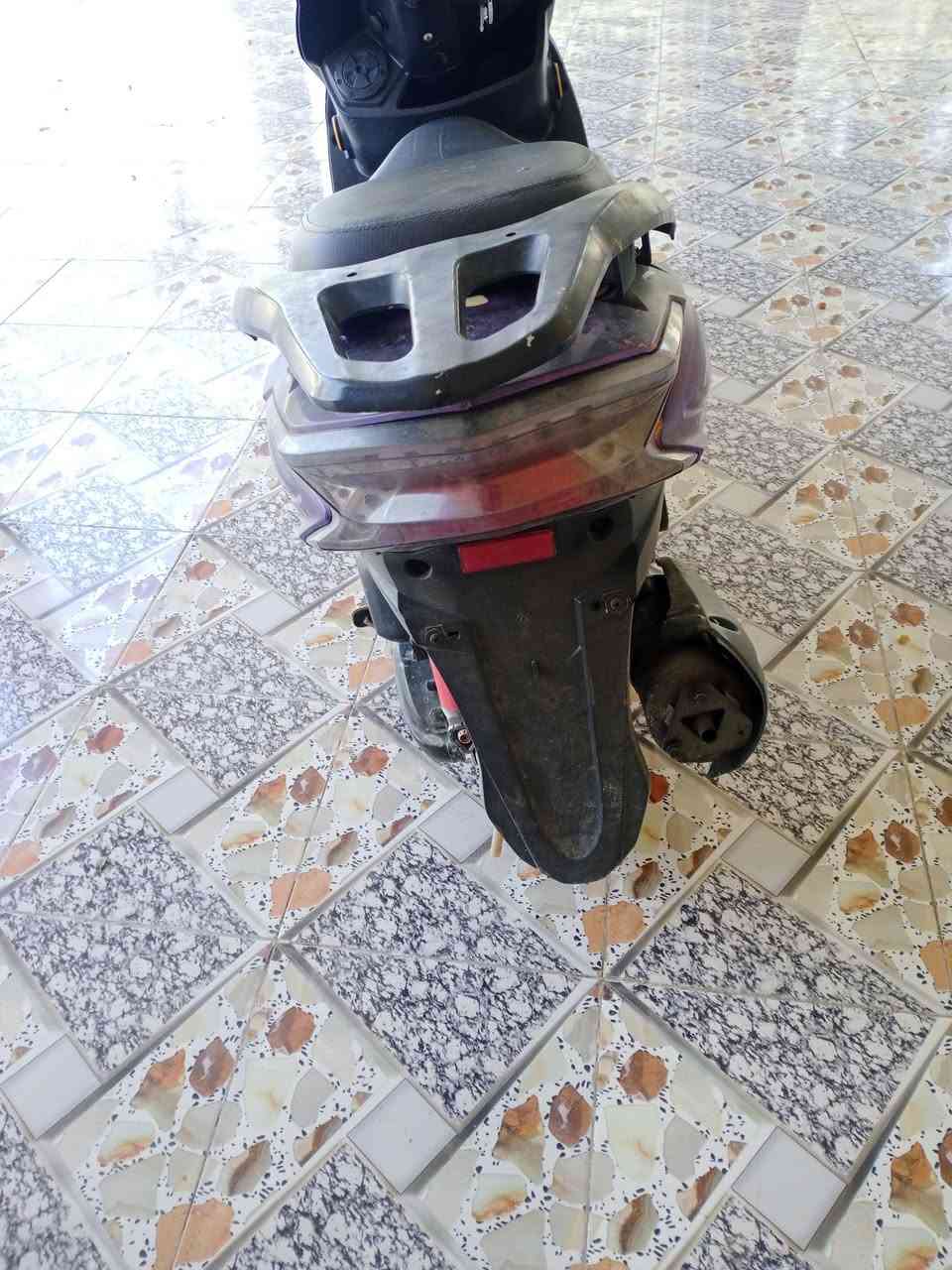 سلام عليكم دراجه البيع شغاله اسلف كهربائيات شغاله من كلشي مكان حله نتصل هذا رقم ***********
