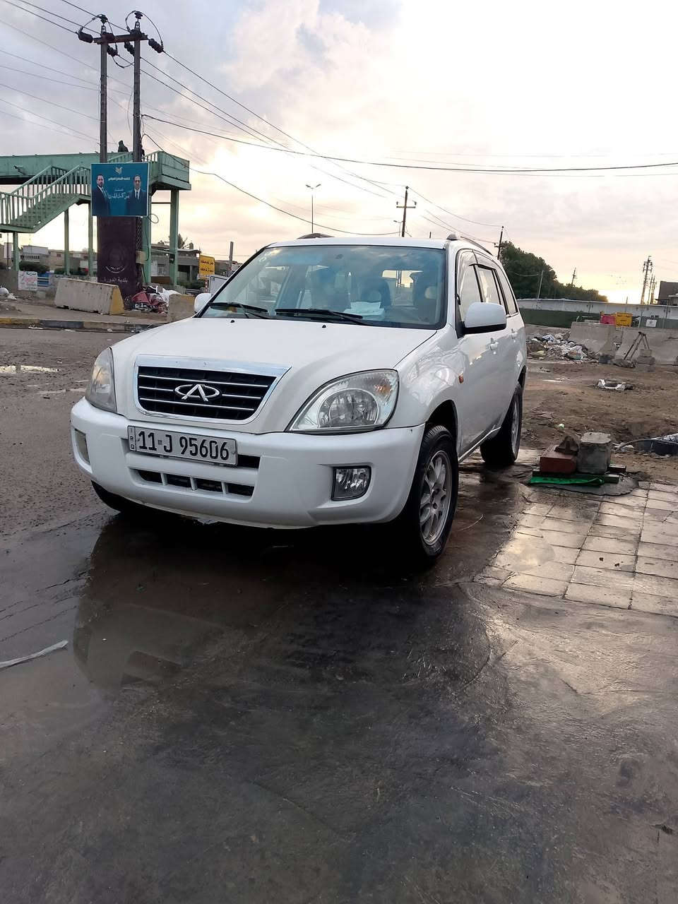 شيري تيكو 2011
كير ميكانيكي 
سنوية باسمي 2029
هزة جديدة رقم انكليزي جديد 
كهربائيات شغالة داخل وخارج
تبريد شغال 
صدر نظيف 
شاشة كاميره خلفية 
مرايات جانبية كهربائية 
 سايدروف شغال
مبدل باب الصندوق 
العنوان بغداد سريع الدورة مقابل شارع 60 
السعر 58 وبيها مجال بسيط 
للاستفسار 
*********** واتساب
