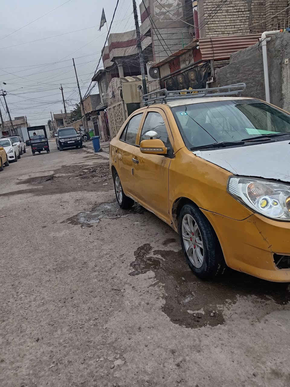 سلام عليكم جيلي ام كي 2010رقم جديد مصفره هياء اوغرامات محرك كير كهرباءيات مكفول تخم تاير نضيف للبيع السعر 22 اوبيه مجال مكاني الدوره ابو دشير، ***********
