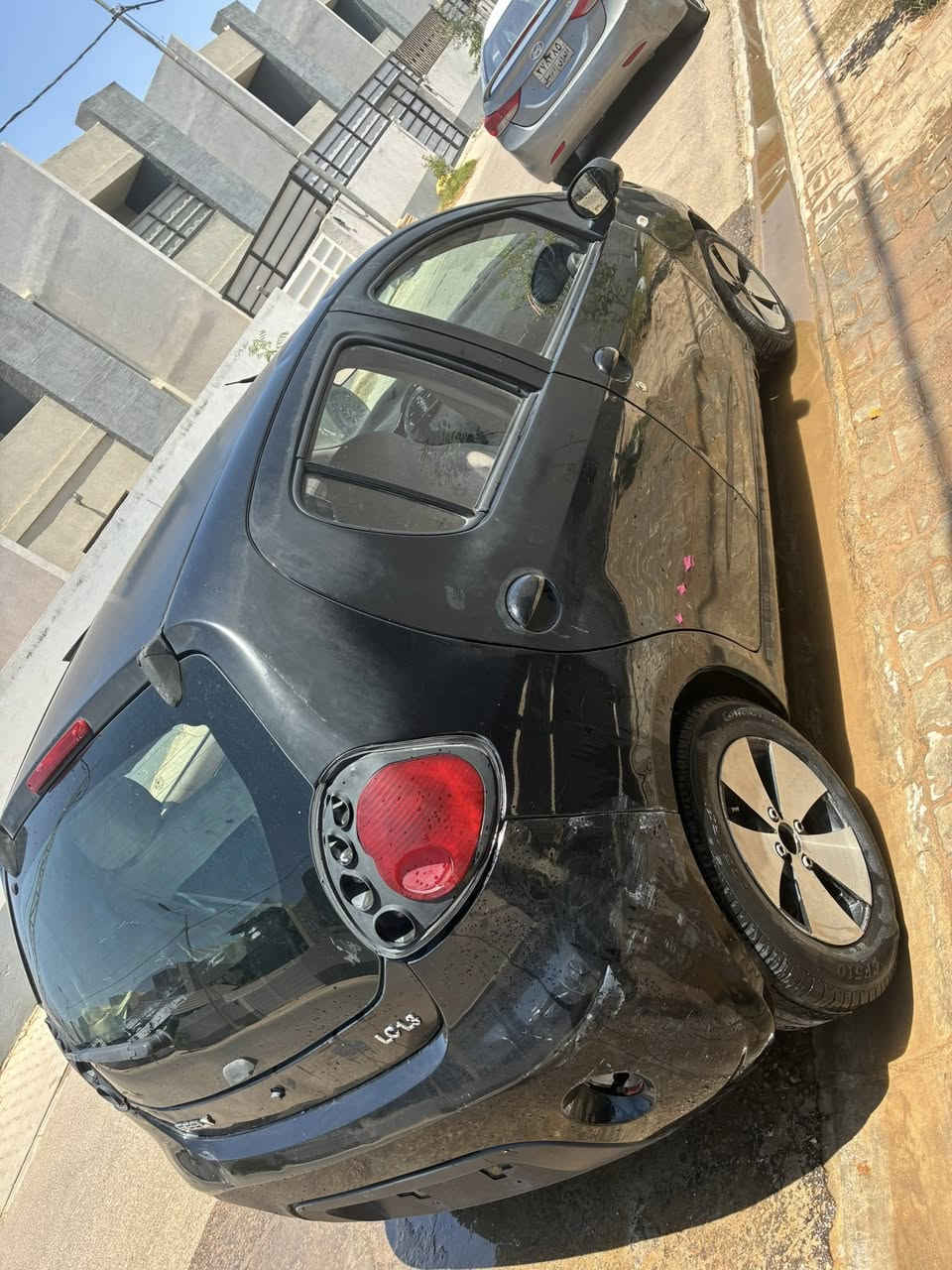 بانده موديل ١٣
بيها جاملغ وبنيد مبدلت ومصبوغات

تبريد شغال 

كير ومكينه خير من الله
سعرها ٤٣ ورقه

مكانها نجف 

***********
