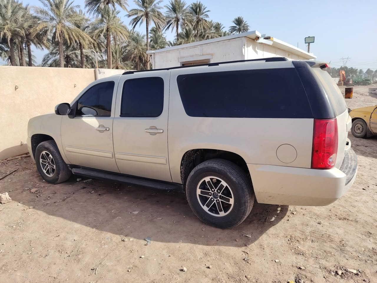 السلام عليكم البيع يوكن. طويلة مكفولة من كص وسرقة وعشائر 
متوئمة طبق الئصل
كفالة مكينة وكير وكسل
تخم تاير جديد
العنوان بابل
*********** 
السعر 70 وبيهة مجال
