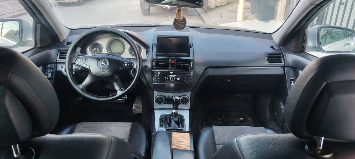 🌹بەناوی خوای گەورە🌹
 بۆ فرۆشتن و گۆڕینەوە
 
🌹ماشاءاللە ماشاءاللە 🌹
شتنی نمونەو لۆکو دانسقە ئەبێت ئاوا بێت 
مارسیدس سی کلاس  مۆدیل 2008
بێدەعم و بێ لێدراوی نوکەدەرزی ناوگرتنی
 نییە
چوار بۆ پێنج پارچەی پەمپە
لەسەر کاڵ بونەوە بۆ جوانی کراوە
هەیکەلو ناوی نمونەیە لە جوانیدا 
بەس ماشاءاللەی ئەوێت
سەیارەیەکی هەتا بڵێی نەرمەو لێخوڕینی زۆۆر خۆشە زۆۆر بەکێش و بە هەڵمەتە

گێڕو مەکینەی کراون vvti 3000 لەسەرە
لەسەر قوڵاغی بیلادی دانراوەتەوە
گێڕو مەکینەو تەقەو ڕەقەو دەعم لێدراو کارەباییات و تەحویل و غەرامە بەشەرت 
دەعامی بۆ دەعامی بەشەرت...
شوێن.. هەولێر..
نرخ... 77 وەرقەو معامەلە
ژ.م... ***********
***********
​🌹بسم الله الرحمن الرحيم🌹
       للبیع او مراوس
​🌹ما شاء الله.. تبارك الله🌹
​للبيع مرسيدس (نمونة ولۆك)، السيارة مال جناي وبحالة نادرة:
مرسيدس C-Class موديل 2008
​البدي: السيارة مكفولة من الدعم والضربة، حتى "طخة إبرة" ما بيها من الداخل.
​الصبغ: بيها 4 أو 5 قطع "بەمپ" (رش تجميلي) على كد الشخوط وتكليح الصبغ، يعني مصبوغة على نظافة.
​النظافة: الهيكل والداخلية توب، السيارة "وردة" وما شاء الله عليها.
​القيادة: سيارة ناعمة جداً، سحبها قوي وعزمها عالي (طيارة بالشارع).
​المواصفات:
​المحرك والكير: محرك كراون 3000 VVTI، راكب على قلاغ بلادي وشغله كولش نظيف.
​الضمان: (كير، محرك، صدر، كهربائيات، تحويل، وغرامات) كلها بشرط الفحص، والسيارة من الدعامية للدعامية مكفولة.
​التفاصيل:
​المكان: أربيل.
​السعر: 77 ورقة (بيها مجال ومعاملة للشراي).
​للاتصال: *********** / *********** أربيل, العراق
