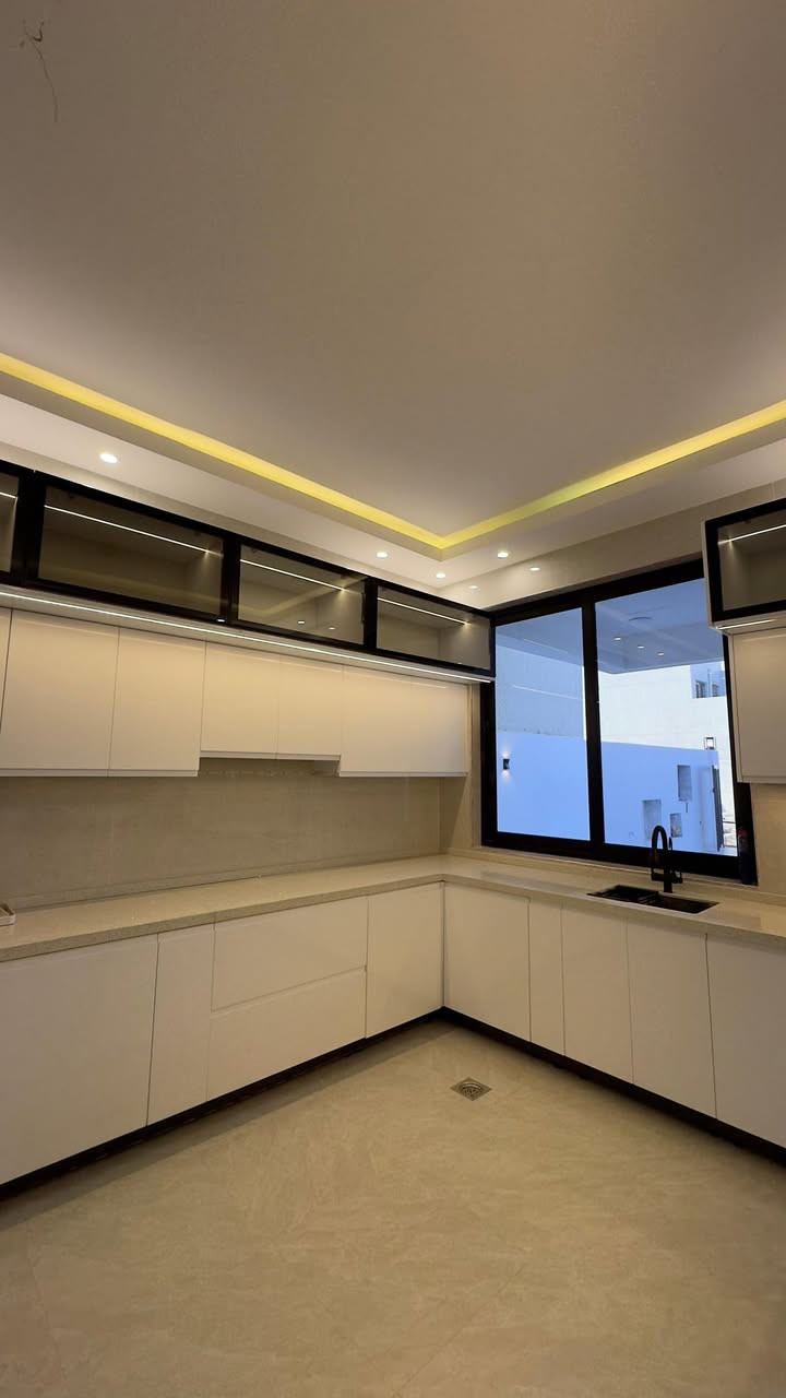 فرصة تملك بيت داخل مجمع سكني
📍 قرب تقاطع العامرية

🏠 250 م² – طابو صرف – كهرباء 24 ساعة

💰 سعر المتر: 1,700,000
💵 المقدمة: 150 مليون
📅 الباقي دفعات 4 سنوات

📲 احجز زيارة للنموذج
📞 ***********
