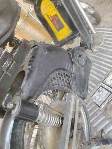 سلام عليكم دراجاه شحن نوعيه قديمه بس قويه حيل دراج ابيع كوم حديد معا لعلم انو هي تشتغل بس من تركب بيه ما تمشي لن بيه نقص بطاري وحده بس اب ٣٥ الف سعره جاهزه من كلشي سعر ١٠٠ او بي مجال لشراي مكاني شرطه رابعه قرب دوانم رقم *********** وافق ادمن
