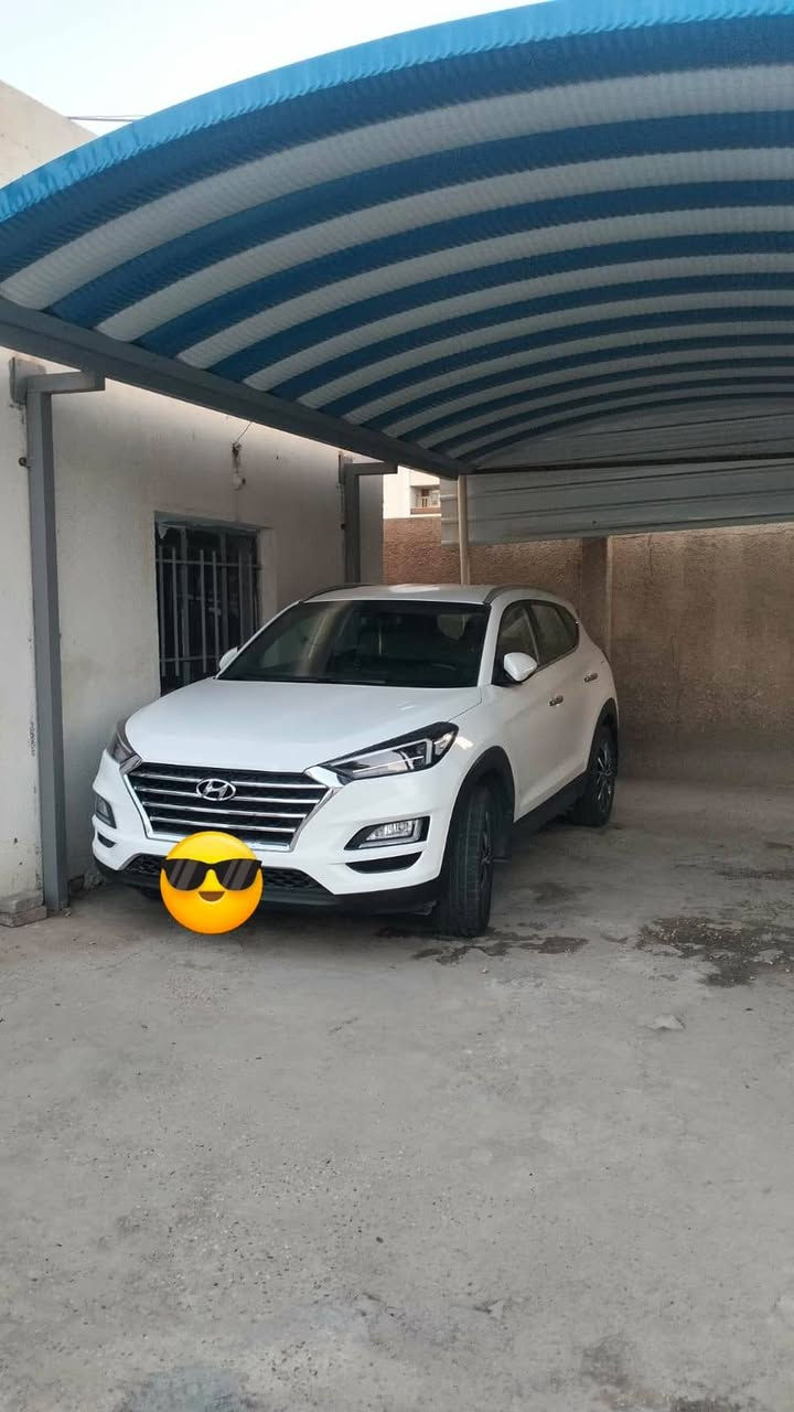 سلام عليكم .. للبيع 
هونداي توكسان 2020 خليجي الكاصد .. رقم بغداد انكليزي سنويه لغاية 30 .. ماشيه 52 الف .. مكفوله من الضربه والصبغ .. بعده النايلون بيه .. سبير مانازل للعلم .. سونار موجود .. مكانه زيونه .. *********** .. السعر 205 ..
