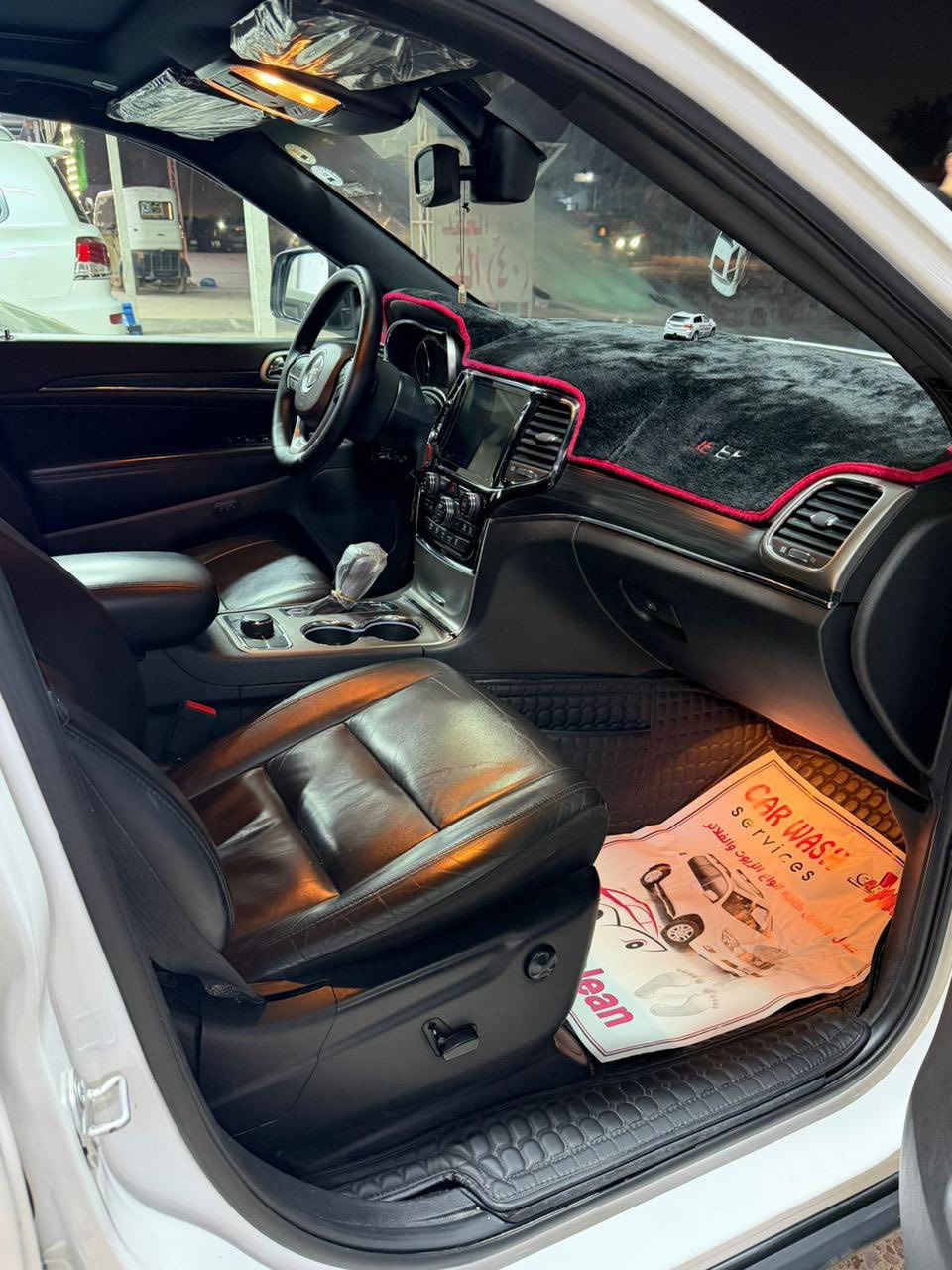 سلام عليكم

جيب لاريدو V6, 3600 , 4X4
موديل 2019
فول مواصفات 1/1
المواصفات :- .
كشنات كهرباء
كشنات الامامية كهربائية + تدفئة تبريد
شاشة 8 انج
داخل جلد
مري حراري
اشارة بالمري
حساسات امامية خلفية
نشغيل عن بعد، اطفاء عن بعد صندوق كهرباء
تخم تاير جديد
3 وضعيات للقيادة :-
Sport نضام
ECO نضام
Normal نضام
المصابيح الامامية متفاعلة مع LED نهاري 

المصابيح الامامية

نضام خاص للطرق الوعرة

نضام صعود الجبال

تدفئة ستيرن

وضع الفرامل الخلفية الالكترونية ( توقف ذاتي عند الرجوع )

مكاني بغداد الشعب
‏سعر 193
***********
