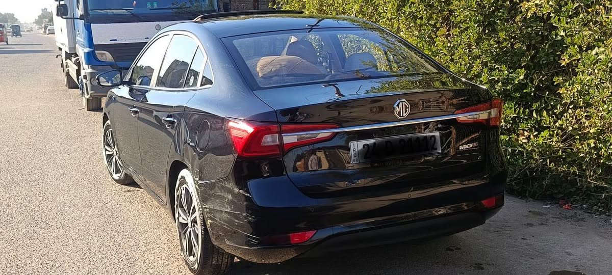 السلام عليكم
MG5للبيع 
موديل 2023 
فول مواصفات السياره 
وع ايدي من شركه
فئهLUX فول موصفات 
فتحه سقف_ بصمه_ تدفئه بالكشن_ هاند بريك دكمه _كراسي جلد وكهرباء _مثبت سرعه_اربع كامرات 360 درجه _ حساسات خلفيه _ حساسات امامية _ وغيرها هواي
لون اسود 
عداد السياره 91
السياره بدون حادث ولاصبغ 
رقم دهوك بااسمي تحويل مباشر رقم مميز
مكانه بغداد سعرها 107
للاستفسار ***********
مكلف بالنشر
السعر 107
