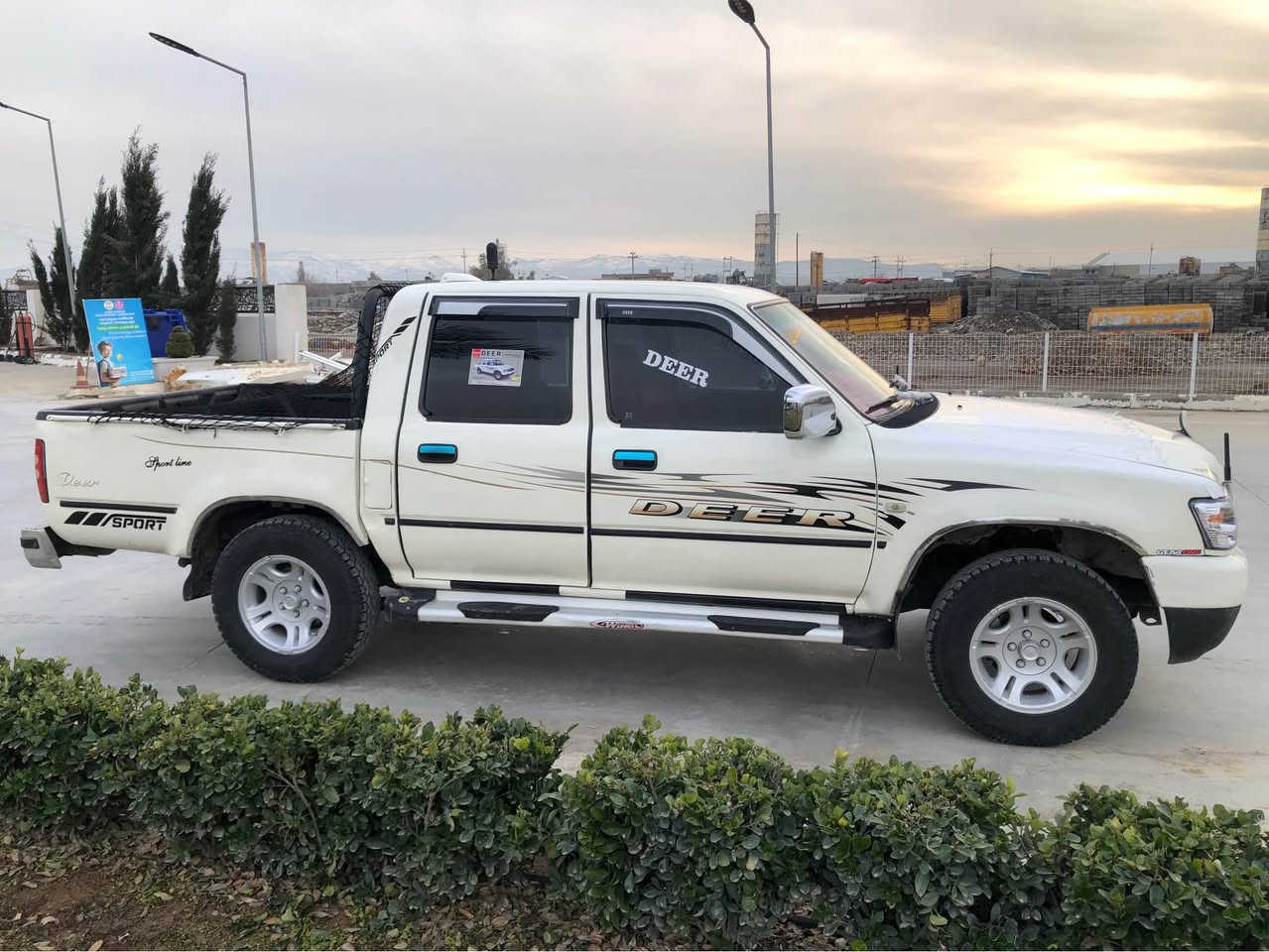 دێر٢٠٠٨بەخ دەشبول مەرزیە مەنەفێست زۆر خاوێن چوار تایەی جەبەلی لەژێرەگێڕو مەکینەو ئەکسلی بەشەرتە نمونەیە لەجوانی باقی تری لەڕسمەکان دیارە شوێن ڕانیە*********** رانية, السليمانية
