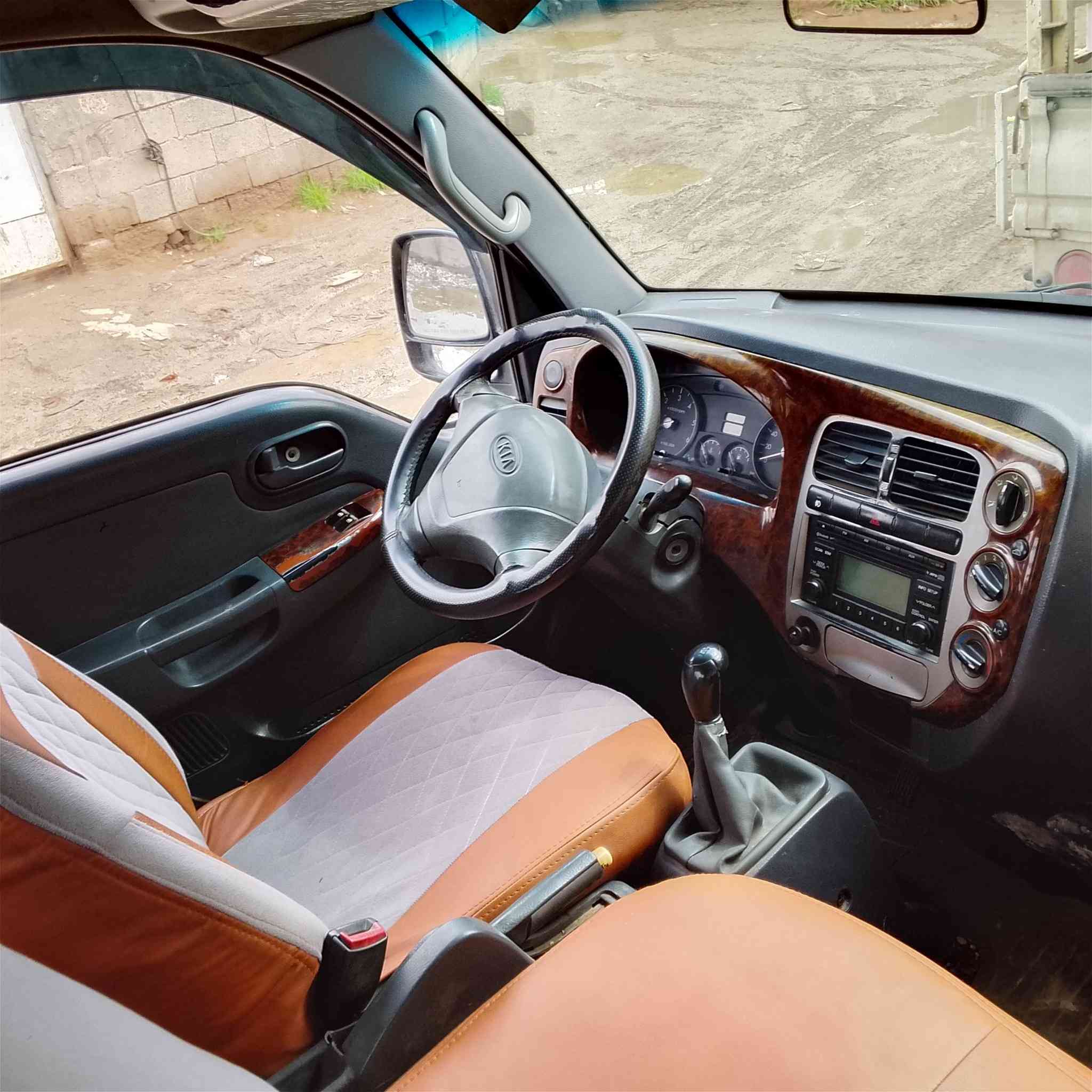 سلام عليكم من رخصة الادمن  كيه بنكو موديل 2006  مكينه 3000 سوبر مكفوله كفاله عامه غسل ما غاسله بصوره  رقم بغداد انكليزي جديد  هزه جديده مكاني بغداد تحويل ثاني يوم  السعر 78 بيه مجال حك الجيه رقمي***********.  اثير ***********
