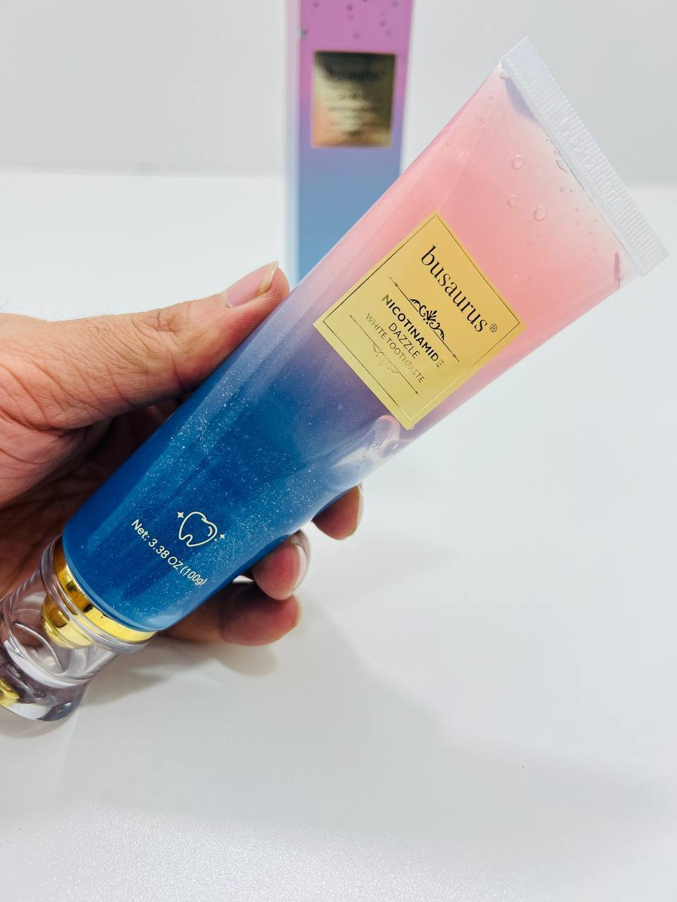 💖✨ ابتسامتج راح تصير ألماس! ✨💖
جربي معجون Busaurus Nicotinamide Dazzle White Toothpaste وخلي ثقتج تطير للسما 😍

🦷 تركيبة فخمة تنظف الأسنان بعمق وتخليها تبرق مثل اللؤلؤ 💎
🌸 يحتوي على النياسيناميد لتفتيح الأسنان بلطف بدون حساسية 👌
☕ يزيل تصبغات القهوة والشاي ويخلي النفس منعش طول اليوم 🌿
💧 من أول استعمال تحسين بالنظافة والانتعاش 😍

اللون والعبوة خرافية 😍🔥
جربيه وراح تدمنين عليه من أول مرة 🫶🏻

#ابتسامتج_ألماس #Busaurus #عناية_الأسنان #بنات_العراق #جمالج_يبدي_بابتسامتج #ترند
السعر //خاص


**إذا كنت صاحب هذا الإعلان وتريد حذفه لأي سبب، رجاءا أرسل رسالة إلى الدعم الفني**