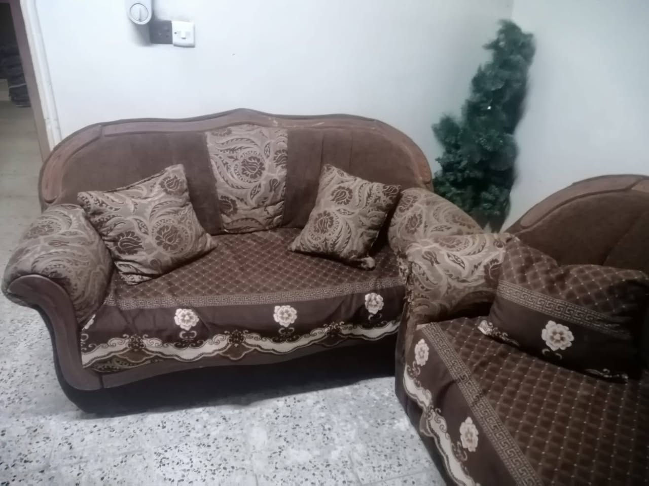 طخم قنفات 
السعر 75 وبي مجال 
***********
