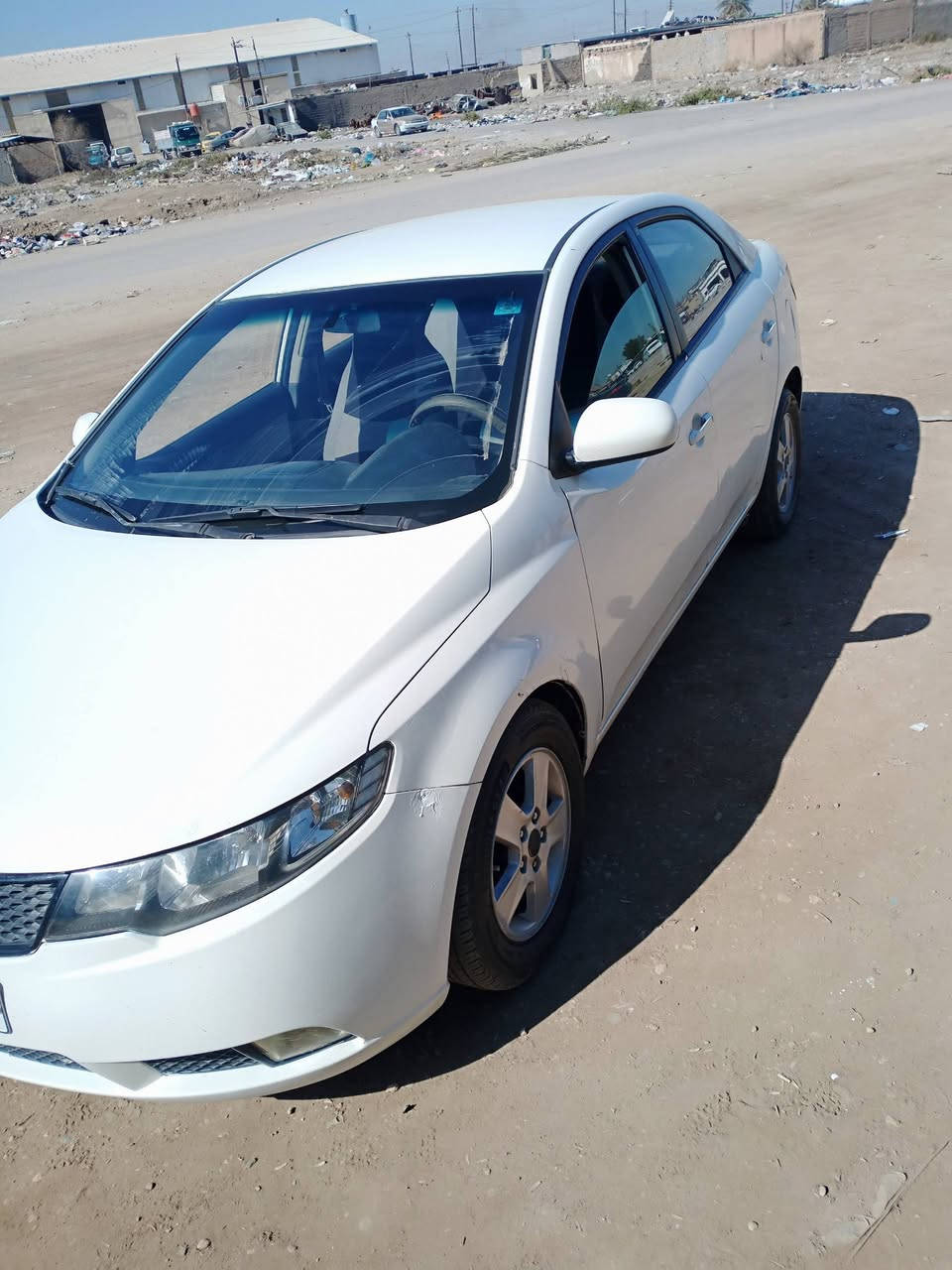 اسلام عليكم كيه فورتي خليجيه
2009
مكينه دوش 1600
السياره جاهزه من كلشي 
بيه طخه جاملغ خلفي خفيفيه شبر 
بيه صبغ اشخوط ومصبوغه احزام للجماليه 
رقم بغداد انكليزي تحويل مباشر 
السعر 84 بيه مجال
***********
***********
