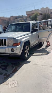 جيب كوماندر 2007 رقم شمالي تحويل مباشر كير محرك صدر جديد V8 للبيع او م...