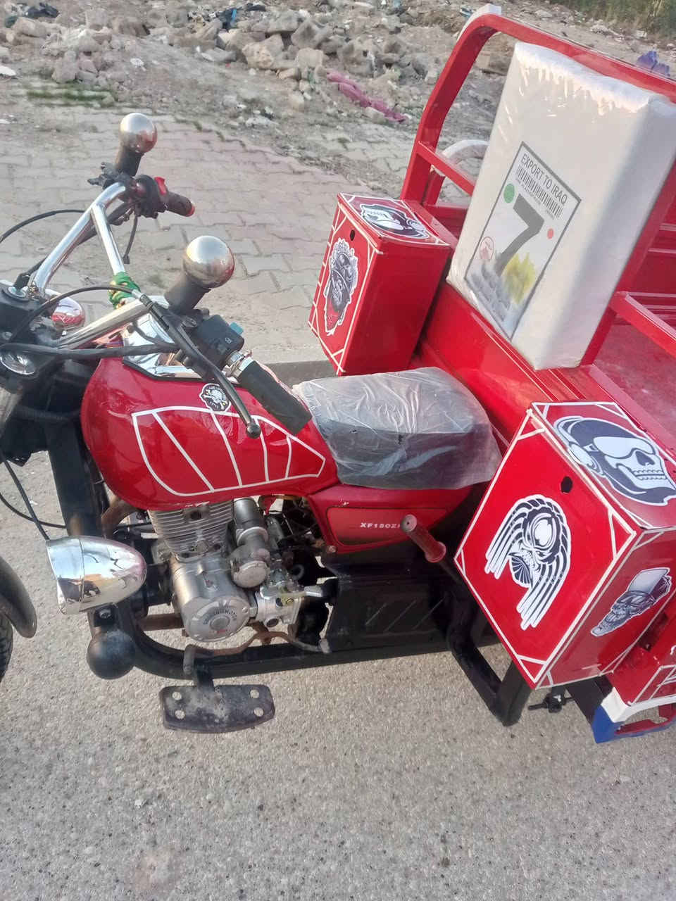 السلام عليكم ستوته جمره للبيع موديل 2016 اوراق اصولي كهربائيات كامله من طول لطول ستوته نضيفه ومتعوب عليها مصبوغه لجماليه مكينه نضيفه شرط مكان الكوت حي جهاد للستفسار ***********
