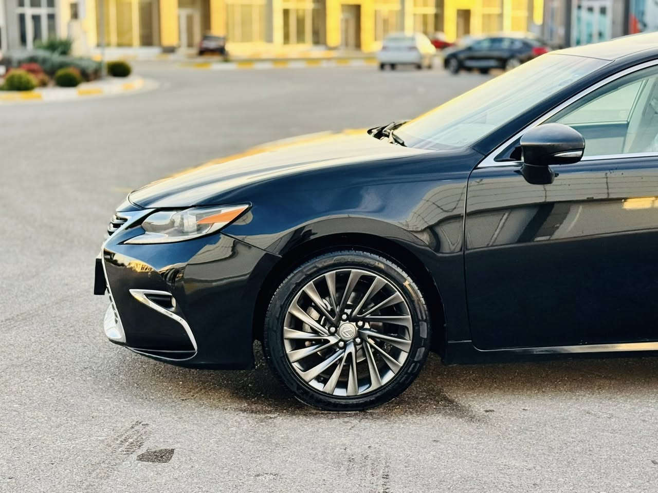 ﷽
LEXUS ES 350 2015
◽️ليگزز ES 350 موديل 2015 فول مواصفات
لون اسود

◽️محرك V6 3.5L سته سلندر
🔹گير و محرك بشرط مامفتوح
بدون صوت بدون صرف و خلل بشرط فحص

◽️سيارة حيلوة جديد
بيها {{ قطع و نص صبوغ }} بدون أيرباگ
سيارة جديد حيل حيلوة نضيفة

◽️مواصفات
{{ بصمة - فتحة - رادار - داخل بيجي - كشنات جلد - كشن تتفيىة و تبريد - كشن و ستيرن كهربا - كشن خزن - شاشة - ماوص - تبريد مركزي - نيزامي أيكو - نيزامي سبورت - لايت ليدو زينون - مراي شفت - ڤوليوم - بلاجكتور - بعد هواي مواصفات }}

◽️اربع تاير و ويل جديد بدون مصروف
🔹نظافه ١٠٠٪؜ كامل سيرفس بدون نقص و بدون مصرف
🔹بسميً السنويه بشرط تحويل و خرامه
🔹سنوي و رقم و هزة كلها جديد
سياره مابيها دينار مصرف كامل من كل نواحي

نفسي يوم /تحويل و كاله حاظر
مكان / داخل سليمانيه🌆

◽️موبايل /***********📲
~~~~~~~~~~~~~~~~~~~~~~~~~~~~~~~~
﷽
                                             ◽️LEXUS ES 350 2015
ليگزز ES350 موديل 2015
ره نگى ره شى قه تران

◽️مه كينه V6 3.5L شه ش بستؤن
🔹گير و مه كينه ى به شه رت نه كراوه ته وه
سه وت و سه رف و خه له لى نييه به شه رت

◽️بؤياغ (( بؤنيت و نيو سندوق  بوياغه))
زؤر جوان ماوه ته وه و نمونه يه له جوانيدا

◽️مواسفات
(( به سمه - سلايت - ناو زه رد - رادار - كوشن جلد - كوشن سارد و گه رم - كوشن و سوكان كاره باى و خزن - ئاوينه شه فت - شاشه - ماوس - ته بريد مه ركه زى - نيزامى ئيكو و سپورت - لايت ليدو عه ده سه - زينؤن - ڤوليوم - بلاجكتور - فؤرميكا - زور مواسفاتى تر )

◽️چوار تايه و ويلى لؤكى بيلادى يه ك دينار مه سروفى نيه
🔹كامل سيرڤزى بؤ كراوه و يه ك دينار مه سروفى نييه
🔹سه نه وى و ره قه م و هه زه ى تازه يه
🔹به ناوى خومه وه يه ته حويل و غه رامه به شه رت

شوين🌆_ سليمانى

موبايل☎️: ***********
