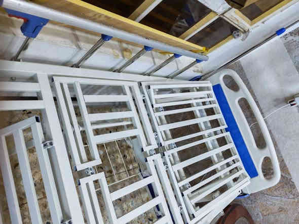 سرير طبي للبيع (السلام عليكم ورحمة الله) 
سرير طبي 5 حركات جديد غير مستعمل بس ابيعة بسعر المستعمل غراضة جاهزة بالباكيت دوشك طبي بالجيس ماخذة ب٣٧٠ الف ابيعة ب٢٥٠ الف لا يوجد توصيل تجي تاخذه من البيت العنوان بغداد  غزالية للتواصل ***********
