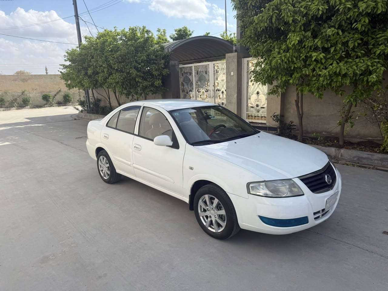 بسم الله
سني موديل ٢٠٠٩ خليجي بدون ضرر  صبغ بنيد وبداية جامرلغ جماليه محرك كير تبريد خير من الله ميكانيك جديد سعر ٨٣ مكان السياره بعقوبه ***********
