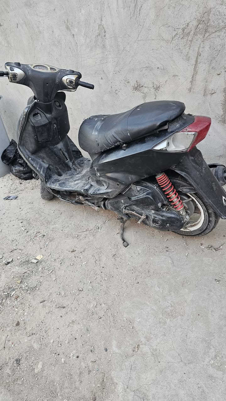 للبيع كوم حديد بس انطيكياهة شغاله بيه تبخير سعر ٢٥٠ مكاني بغداد
***********65
