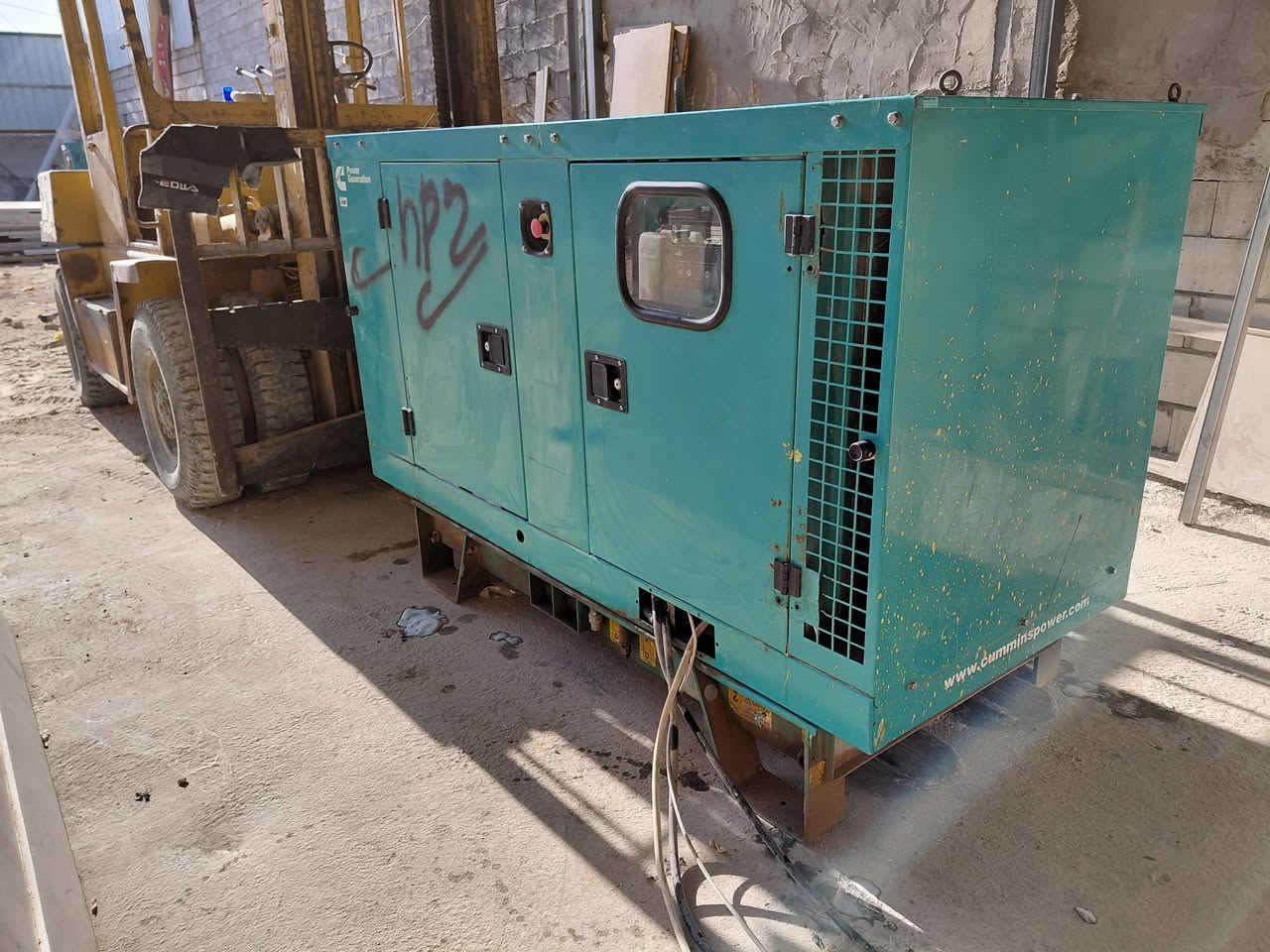 السلام عليكم
للبيع
كمنز 
22 كيفي
امريكي اصلي
كاتم بلادي 80‎%‎
3 فيز
برودكشن 
مولدة جديدة استخدام جداً قليل وكلشي بيها بلادي
نجف حي الحرفيين 
***********
