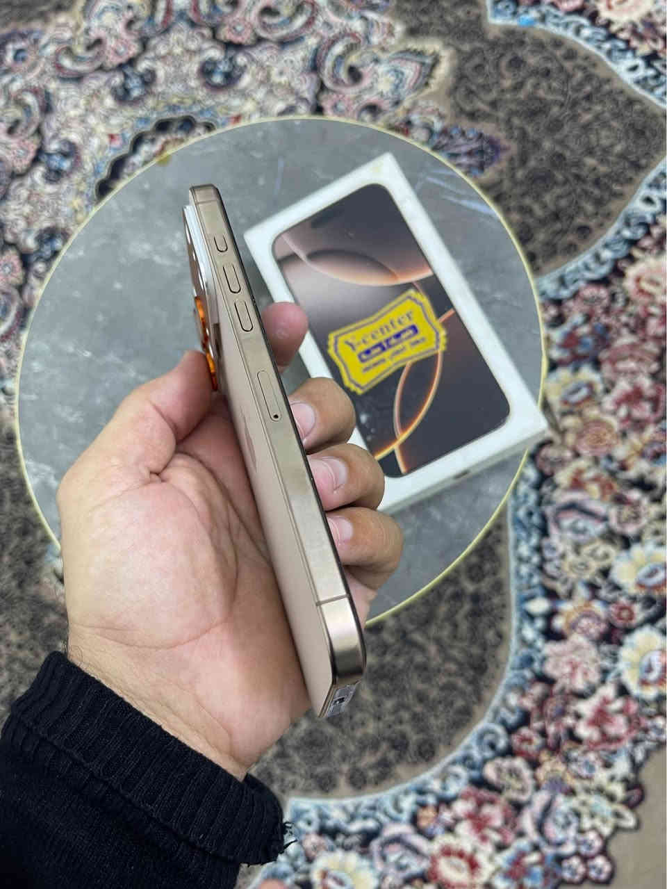 للبيع ايفون 16 برو ماكس بعده داخل الضمان مشحون 128 مره فقط  مكاني بعقوبه حي المعلمين السعر 1500وبي مجال بسيط
*********** بعقوبة, ديالى
