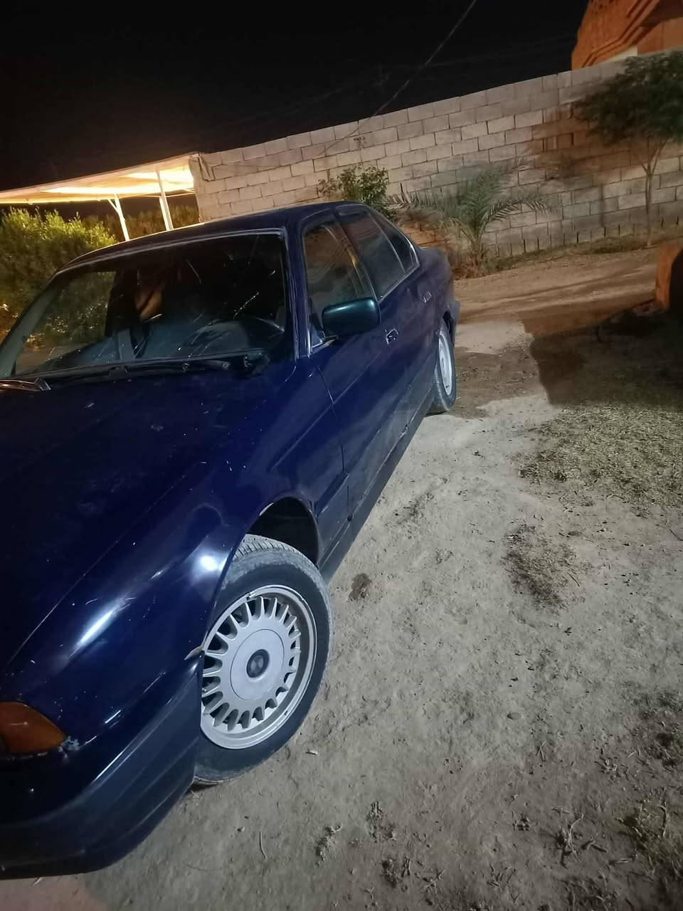 السلام عليكم للبيع فقط BMWموديل 90حجم 520محرك مفتوح رقم فحص مكفوله بيها واجها وكاله ابيع مكفوله تنجاز بتحويلها  سياره جاهزه السعر 24وبيها مجال العنوان مفرق الشرقاط هاتف***********
