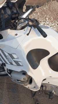 السلام عليكم دراجة BMW RT 850  موديل 1998 دراجة رقم بغداد بسمي 
سعر 26
مكاني بغداد ***********
