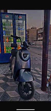 للبيع دارجه شحن سرعتها 55 تقفل الدارجه نضيفه بسعر 350 وبيها مجال رقم ا...