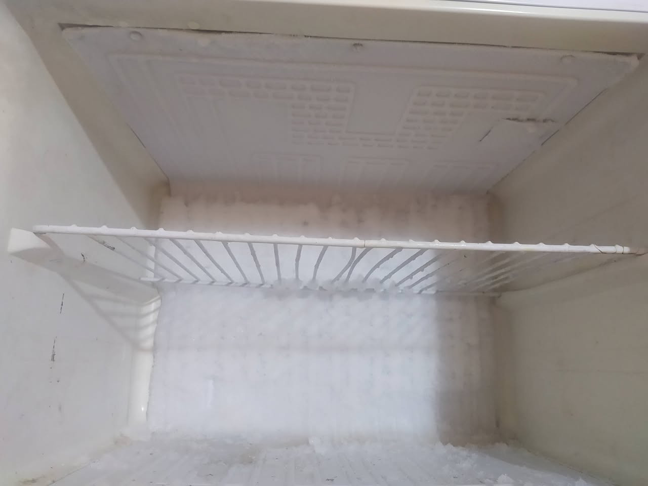 السلام عليكم مكلفه بالنشر 
ثلاجه حجم ٢٠ نوع انفنيتي يحتاجله غاز والفريزر حالياً شغال يجمد نهايته ٥٠ الف


**إذا كنت صاحب هذا الإعلان وتريد حذفه لأي سبب، رجاءا أرسل رسالة إلى الدعم الفني**