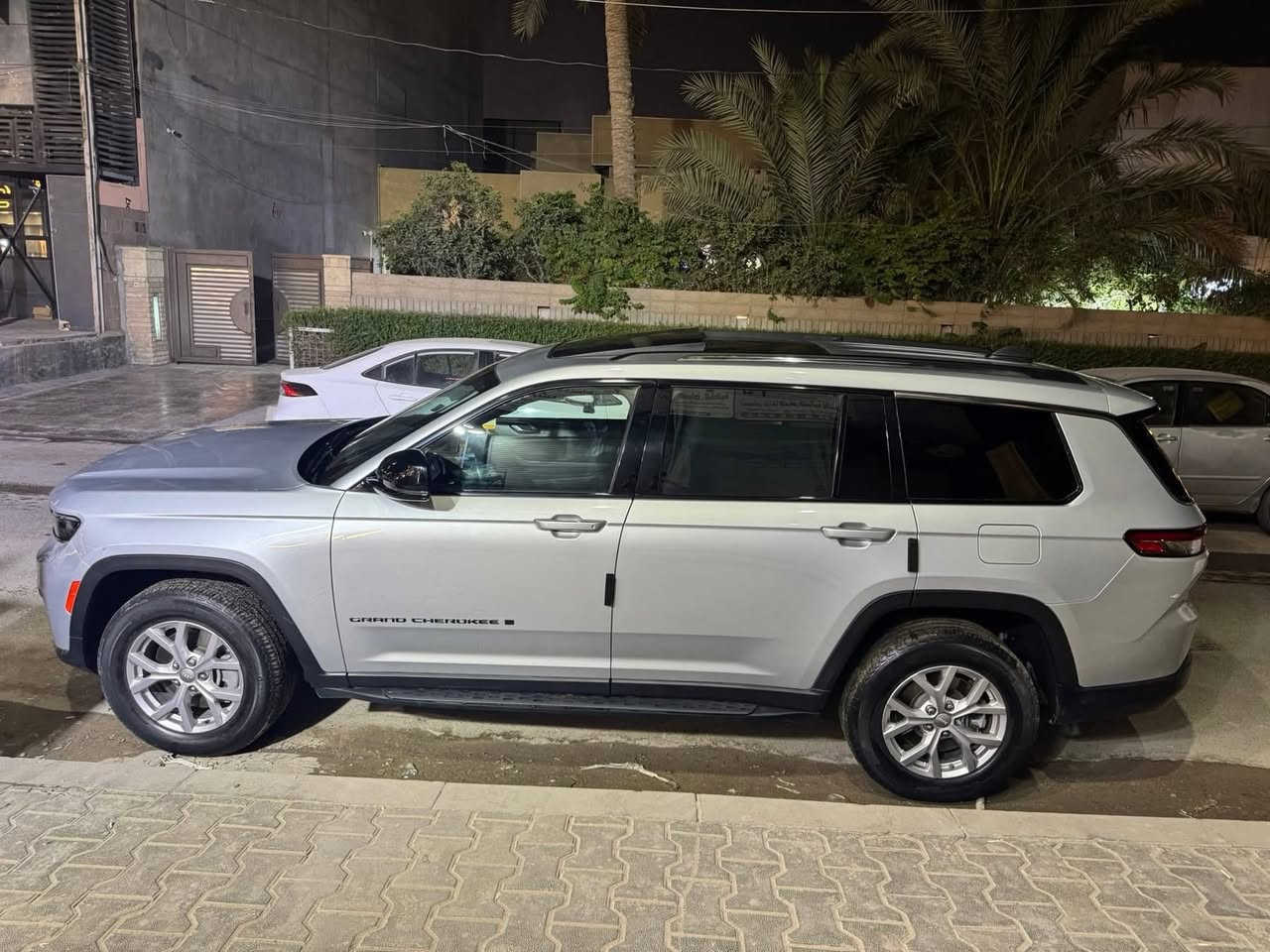 سلام عليكم للبيع جيب موديل 2021
سياره موصفات للمتدد فول موصفات
ماشيه 40km
سياره وارد امريكي 
حادثه سياره سرقه القطع الخارجيه
ومرجعيه نفسه الغراض اليبل واحد سياره
عنوان سياره بغداد العامريه 
سعر 30 يعني 3 شدات وبيه مجال 
رقم ***********
