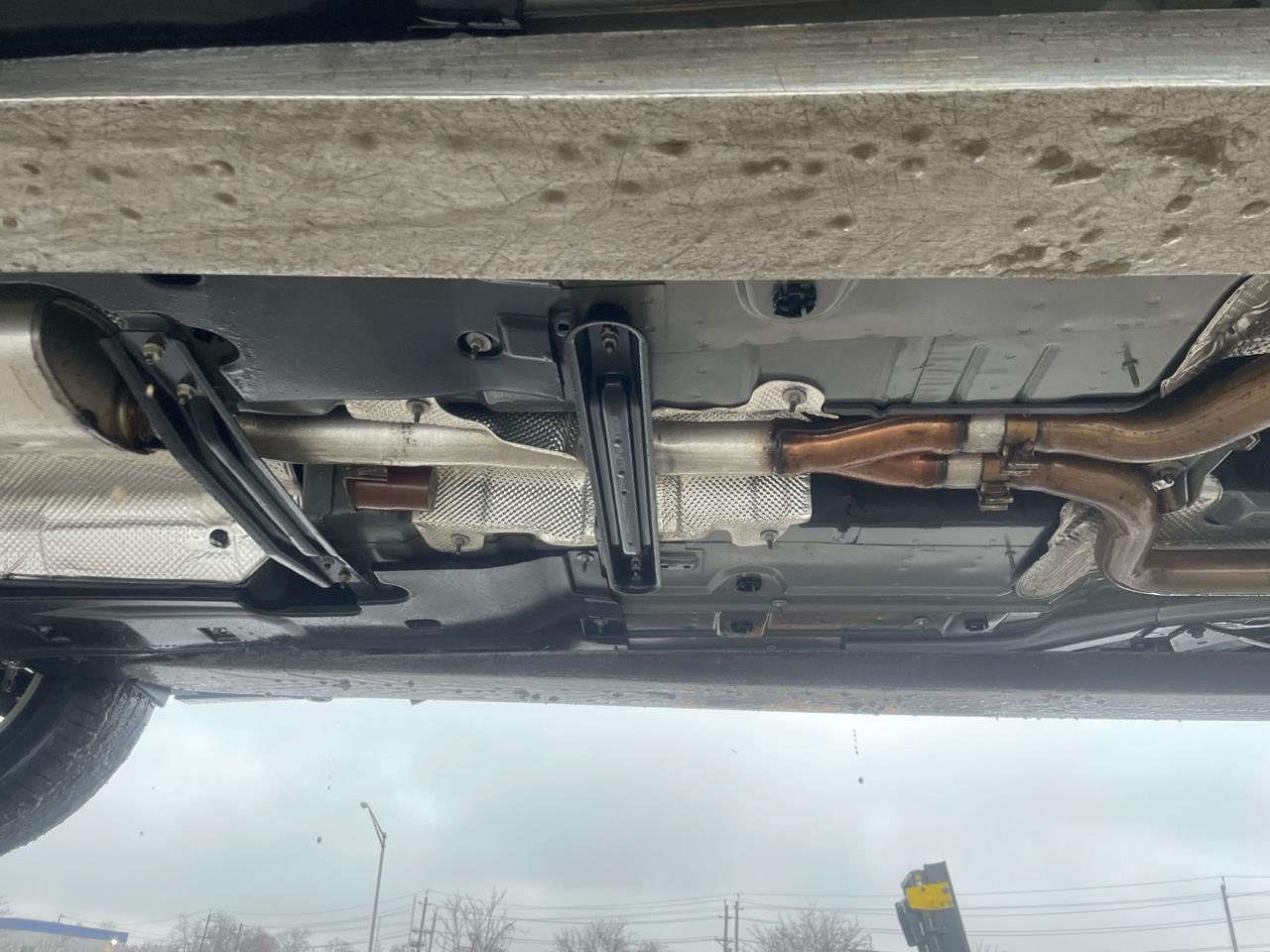 السلام عليكم جارجر  مديل 2023بس هذا حادثها بدون ايرباك بدون قطره صبغ سياره 
مكاني بغداد الامين الثانيه 
للاستفسار ***********
